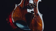 Eine Geige © NDR/Jewgeni Roppel Foto: Jewgeni Roppel