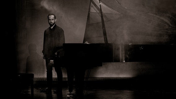 Pianist Igor Levit im Porträt © NDR, Felix Broede Foto: Felix Broede