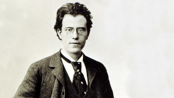 Foto-Porträt des Komponisten Gustav Mahler aus dem Jahr 1898. © picture alliance / Everett Collection | CSU Archives/Everett Collection 