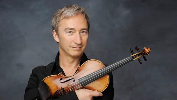 Porträt: Rodrigo Reichel, Stimmführer der 2. Geigen des NDR Elbphilharmonie Orchesters © NDR Foto: Gunter Glücklich