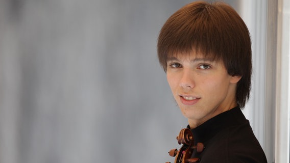 Der Geiger Sergei Dogadin © Internationaler Joseph Joachim Violinwettbewerb 