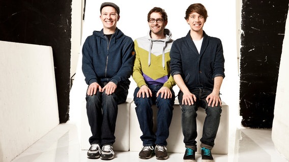 Die drei Mitglieder der Band "Deine Freunde" © dpa Foto: Michael Schunk