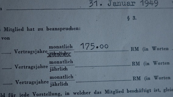 Im Vertrag von Helga Bischoff ist festgelegt, dass sie monatlich 175 Reichsmark verdient. © Helga Bischoff Foto: Helga Bischoff