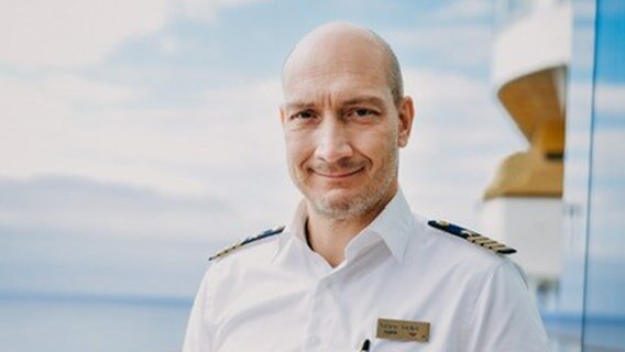 Tommy Möller ist Kapitän der Kreuzfahrtschiffe der Reederei Aida Cruises. © Alina Gonska_AIDAperla Foto: Alina Gonska