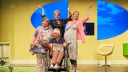 Angelika Mann, Bianca Karsten, Ursula Berlinghof und Nini Stadlmann in “Himmlische Zeiten" auf der Bühne in der Komödie Winterhuder Fährhaus © Komödie Winterhuder Fährhaus Foto: Oliver Fantitsch