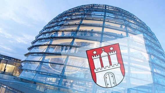 Die Kuppel des Deutschen Bundestages mit dem Wappen von Hamburg. © picture alliance Foto: Daniel Kalker