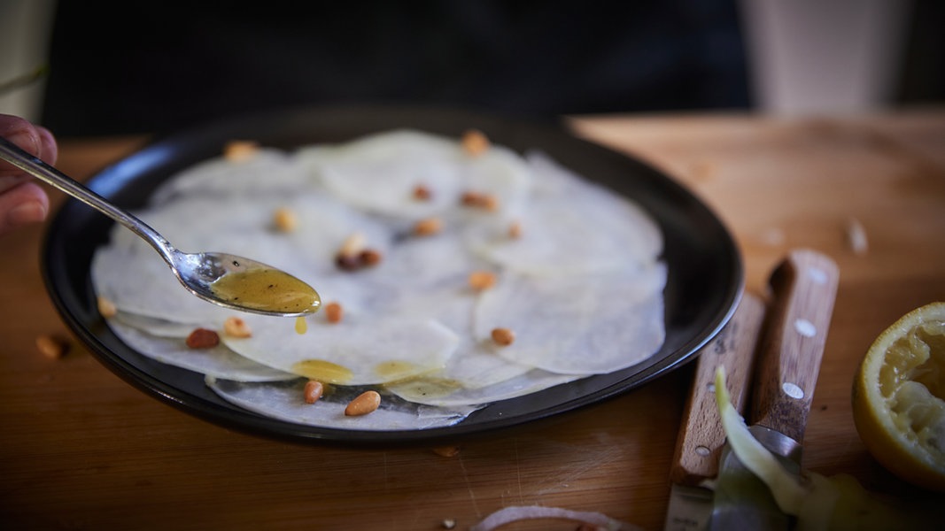 Kohlrabi-Carpaccio | NDR.de - Ratgeber - Kochen - Rezepte