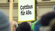 Plakat auf einer Demonstration  Foto: Screenshot