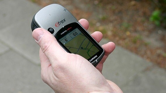 Das GPS-Gerät zeichnet die zurückgelegten Wege auf. © Meike Richter Foto: Meike Richter