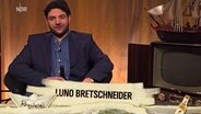 Unsere neuen Aufnahmeleiter-Volontärinnen und -Volontäre haben ein Studiomagazin über Ihren Beruf "Aufnahmeleiter" erstellt.  