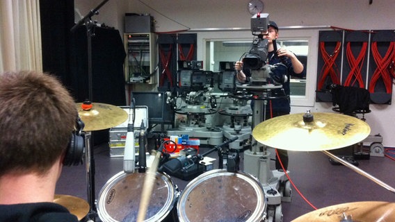 Ein Bild unserer Schlagzeugaufnahmen © NDR 