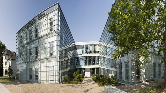 Glasbauten auf dem NDR Gelände Rothenbaum in Hamburg. © NDR 