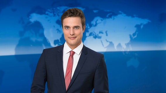Der Moderator Constantin Schreiber. © NDR/Thorsten Jander Foto: Thorsten Jander