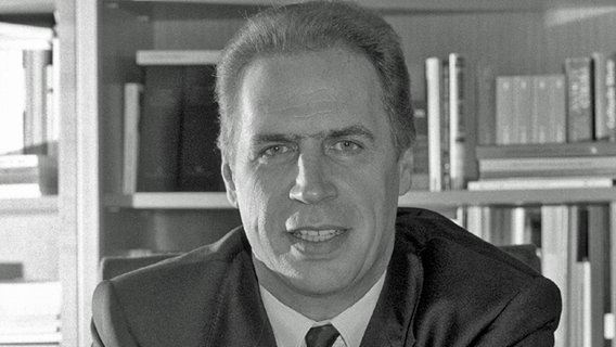 Gerhard E. Gründler, Direktor im Landesfunkhaus Hamburg bis Februar 1993. © NDR/Karen J. Wolfson 