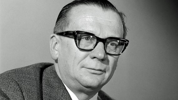 Gerhard Schulz, Finanz- und Wirtschaftsdirektor 1956 und von 1968 - 1970. © NDR 