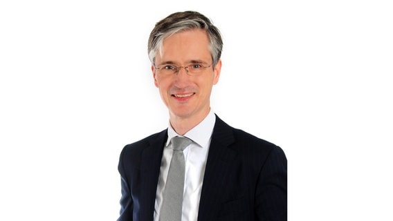 Rechtsanwalt Dr. Eckart Gottschalk ist externer Vertrauensanwalt und Ombudsperson des NDR. © Anja Burmeister-Timpe 