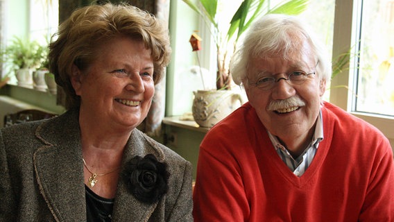 Carlo von Tiedemann und Renate Dittmar in Bad Lauterberg. © NDR Foto: Georg Mäder
