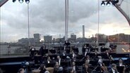 Das NDR Elbphilharmonie Orchester auf der Bühne des Hafencity Open Air in Hamburg © NDR 