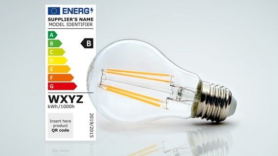 Eine Glühbirne und ein neues EU-Energielabel. © Colourbox Foto: AS