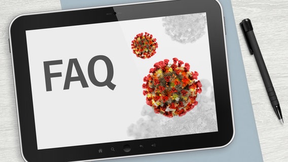 "FAQ" steht auf einem iPad. © panthermedia, Fotolia Foto: lamianuovasupermai