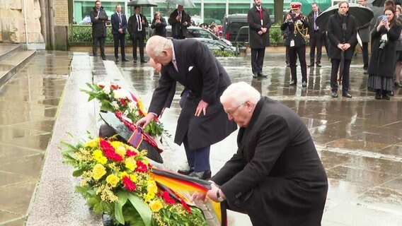 König Charles gedenkt der Kriegsopfer © Screenshot 