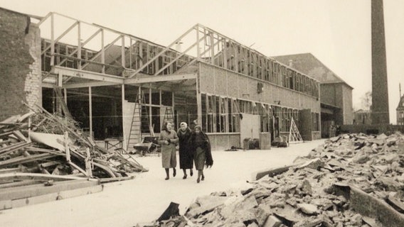 Das zerstörte Firmengelände der Drägerwerke im II. Weltkrieg © NDR 