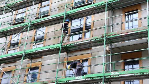 Bauboom – die Bundesregierung will jährlich 400.000 neue Wohnungen errichten. © NDR/Ute Jurkovics 