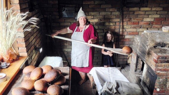 Auf dem Land in Lettland werden die traditionellen Handwerke in Ehren gehalten. © NDR/Manfred Schulz TV & FilmProduktion 
