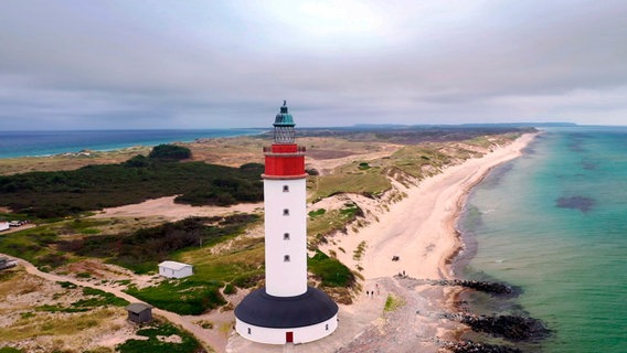 Der Leuchtturm auf der Insel Anholt. © NDR/MANFRED SCHULZ TV & FilmProduktion 
