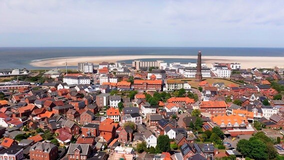 Borkum: Auf der größten ostfriesischen Insel suchen Menschen einen Neuanfang. © NDR/AZ Media 