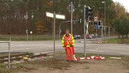 Neuer Bahnübergang in Lübeck muss von Hand bedient werden.  