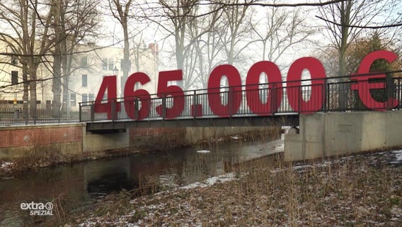 Brücke in Köpenick mit angeziegtem Preis von 465.000 Euro  