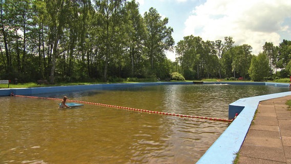 Das Freibad Altengamme in Hamburg. © NDR 