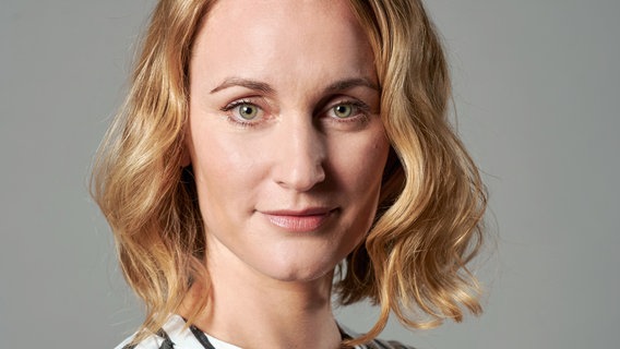 Die blinde Anwältin Romy Heiland (Christina Athenstädt). © ARD/Reiner Bajo 