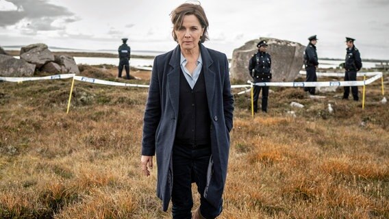 Die Psychologin Cathrin Blake (Désirée Nosbusch) ist in ihrem Beruf eine Klasse für sich. © ARD Degeto/Sammy Hart 