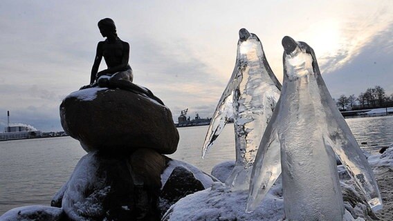 Kopenhagen: Eisskulpturen von Umweltschützern zur UN-Klimakonferenz © picture alliance / landov Foto: WU WEI