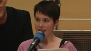 Jacqueline Lindemeier beim Poetry Slam in Kieler Landtag.  