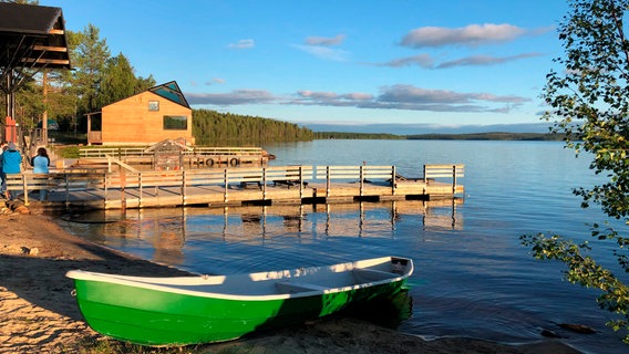 Bootshaus am See Jerisjärvi am NP Pallas-Yllästunturin. © HR/Monika Birk 