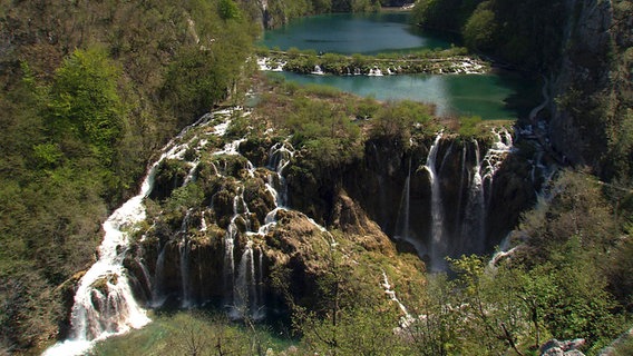 Wasserfälle im Nationalpark Plitvice © © NDR/Ernst Sasse 