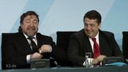 Armin Rohde und Sigmar Gabriel  