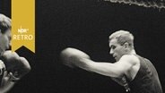 Zwei Boxer beim Jubiläumskampf zum 40. Bestehen der Hamburger "Box Club Heroes" 1963  