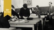 Schüler beim Werkunterricht in der Dorfschule von Atter 1963  