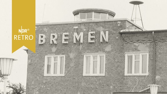 Flughafengebäude in Bremen 1965  