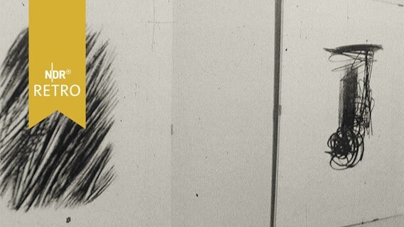 Grafiken von Hans Hartung an der Wand einer Ausstellung (1965)  