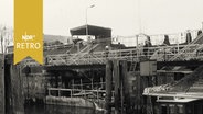Hafeneinfahrt in Glückstadt mit Hafenschleuse (1965)  