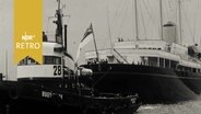 Schlepper zieht die britische königliche Yacht "Britannia" in den Hamburger Hafen (1965)  