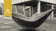 Plastik vor dem Unilever-Haus in Hamburg 1965  