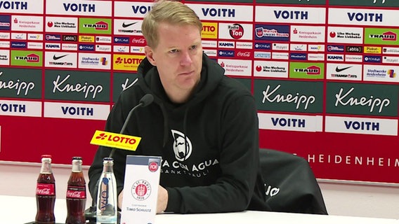 Trainer Timo Schultz vom FC St. Pauli © Screenshot NDR 