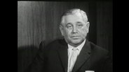 Wohnungsbauminister Walter Keil, NRW, im Fernsehinterview 1964  