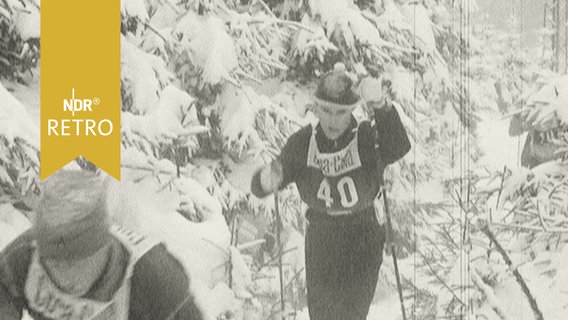 Langläufer bei Hochschulmeisterschaften im verschneiten Harz (1965)  